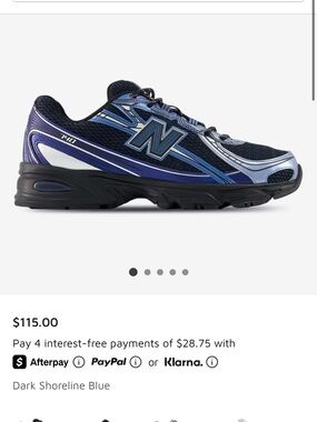 ❌ SOLD ❌    New Balance Navy and Blue 740 Runner